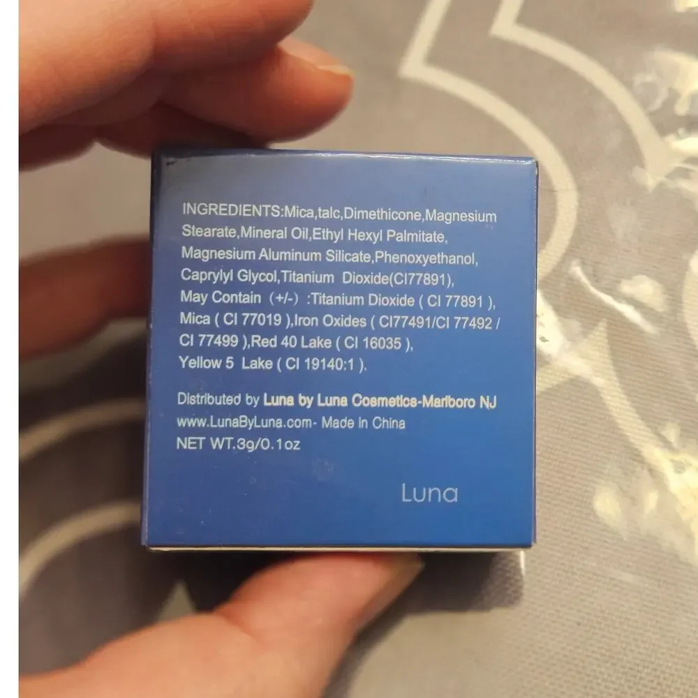 Luna Baked Highlighter LUNA ~ Eye Shadow ~ Face Lumizer ~ Body Illumination